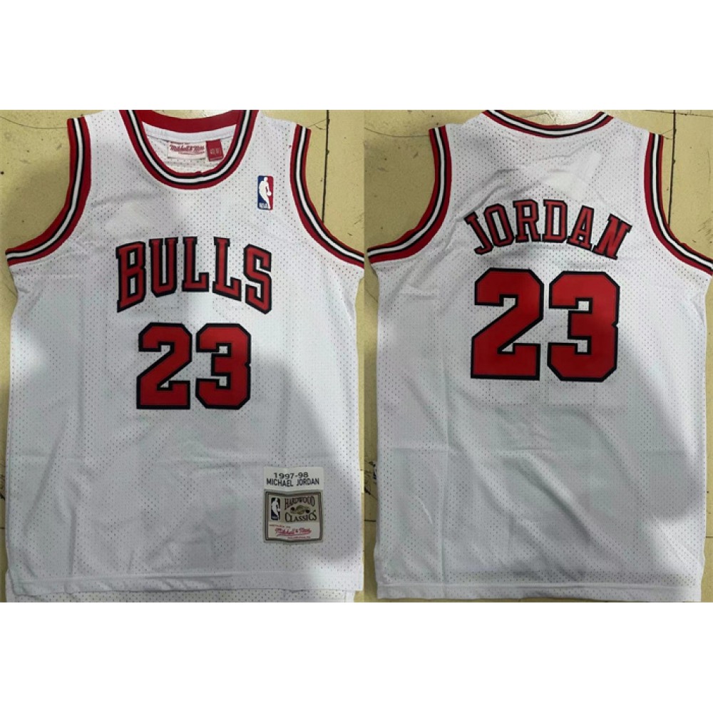 Men's Chicago Bulls #23 Michael Jordan White 1997-98 Stitched Jersey