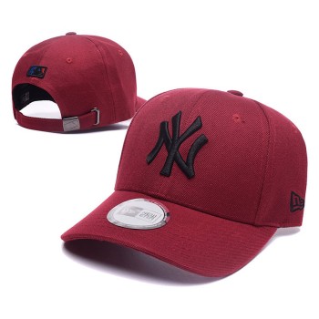 New York Yankeess Adjustable Hat New York Yankeess Adjustable Hat