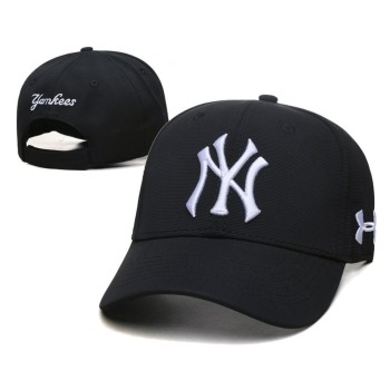 New York Yankeess Adjustable Hat New York Yankeess Adjustable Hat